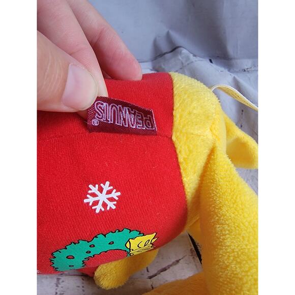 Peanuts Woodstock 15 Inch Plush Christmas Wreath Shirt Stuffed Animal - Picture 8 of 9